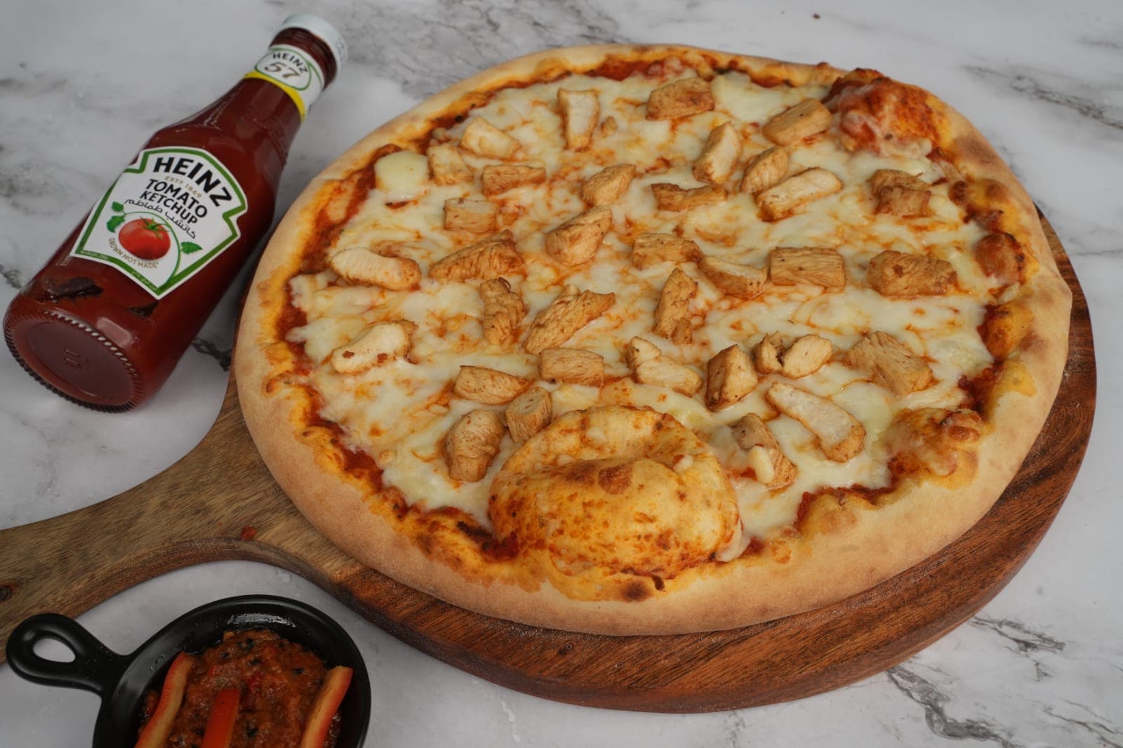 BBQ Chicken Pizza (Medium)